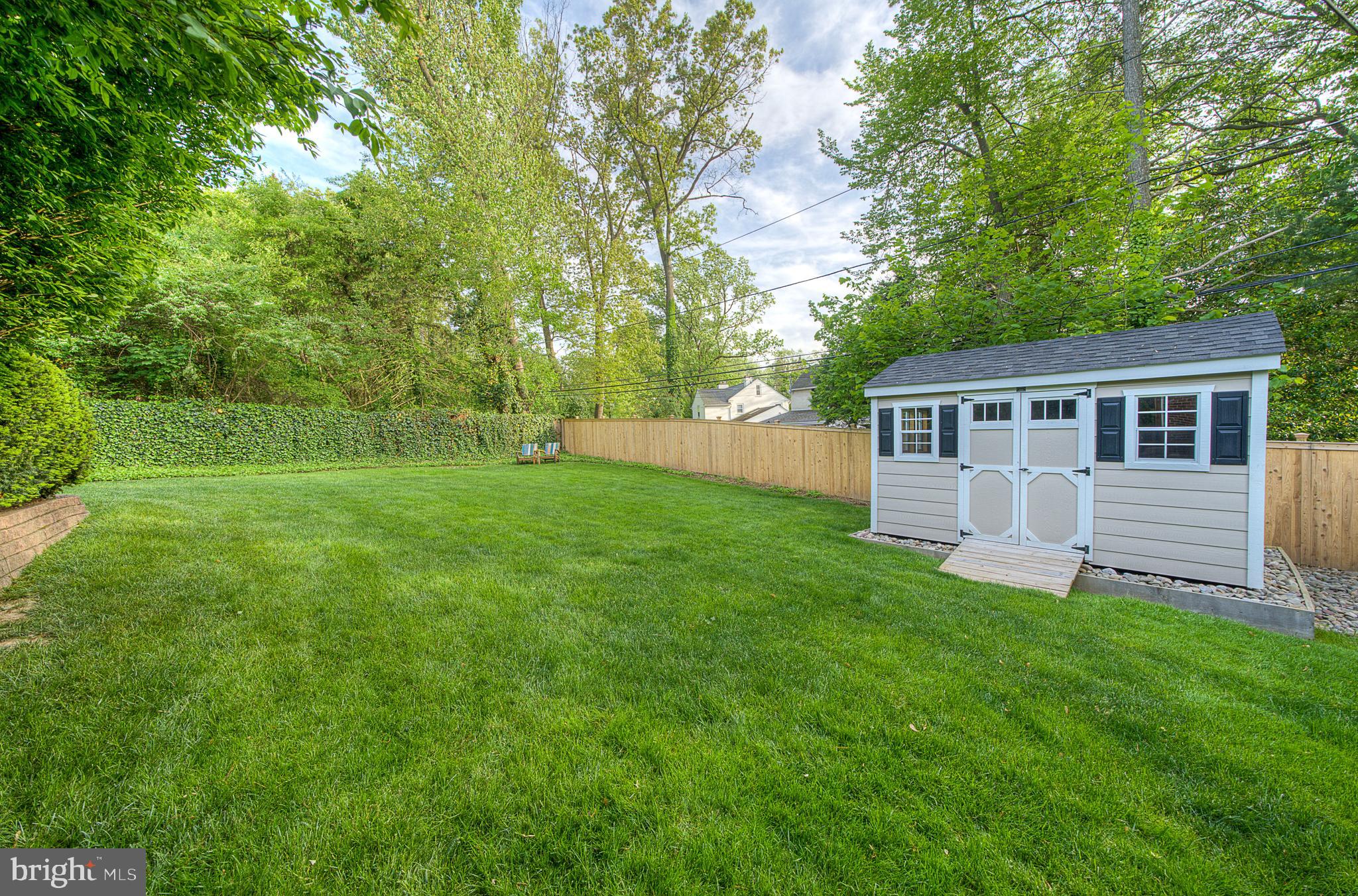 703 Glendalough Rd