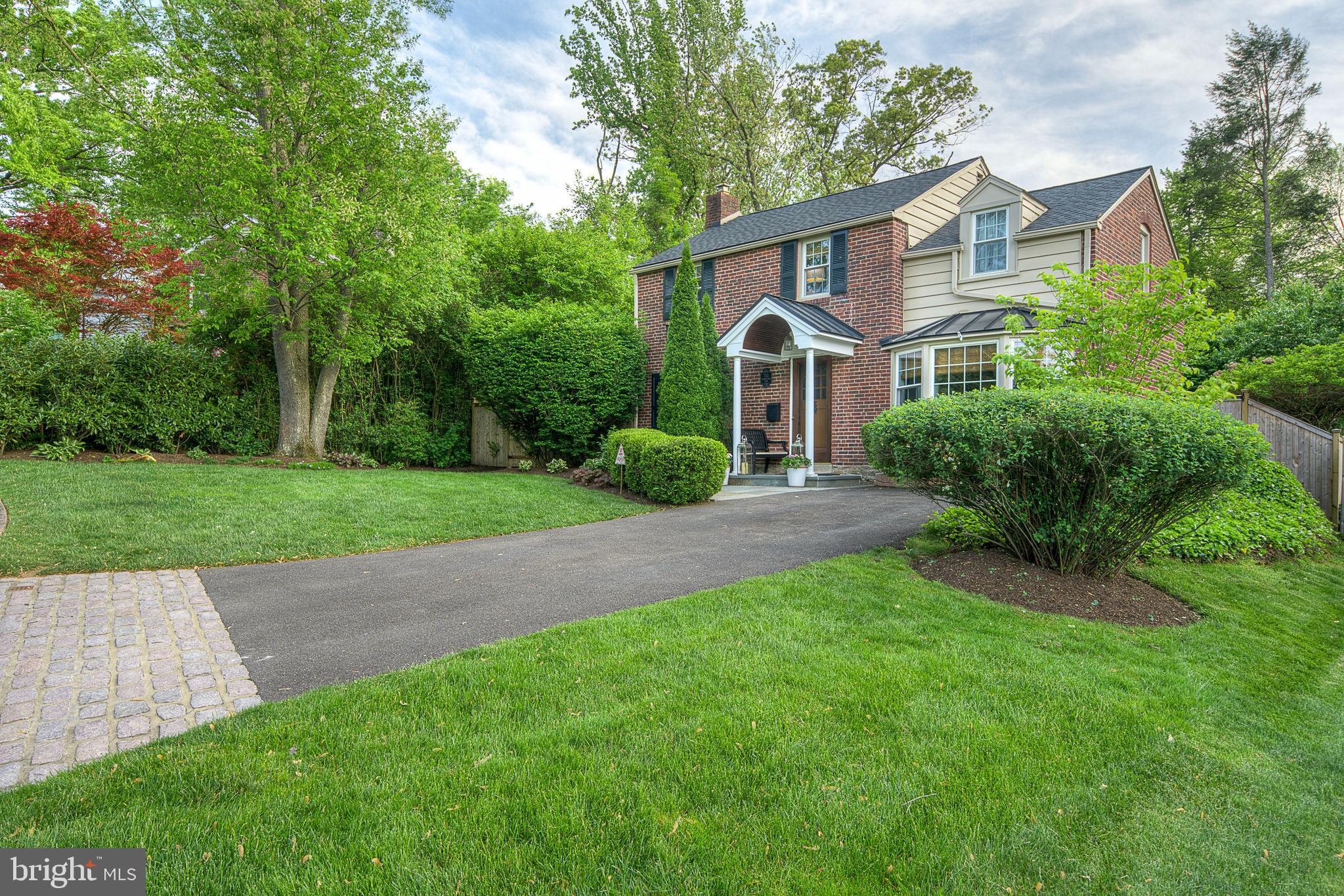 703 Glendalough Rd