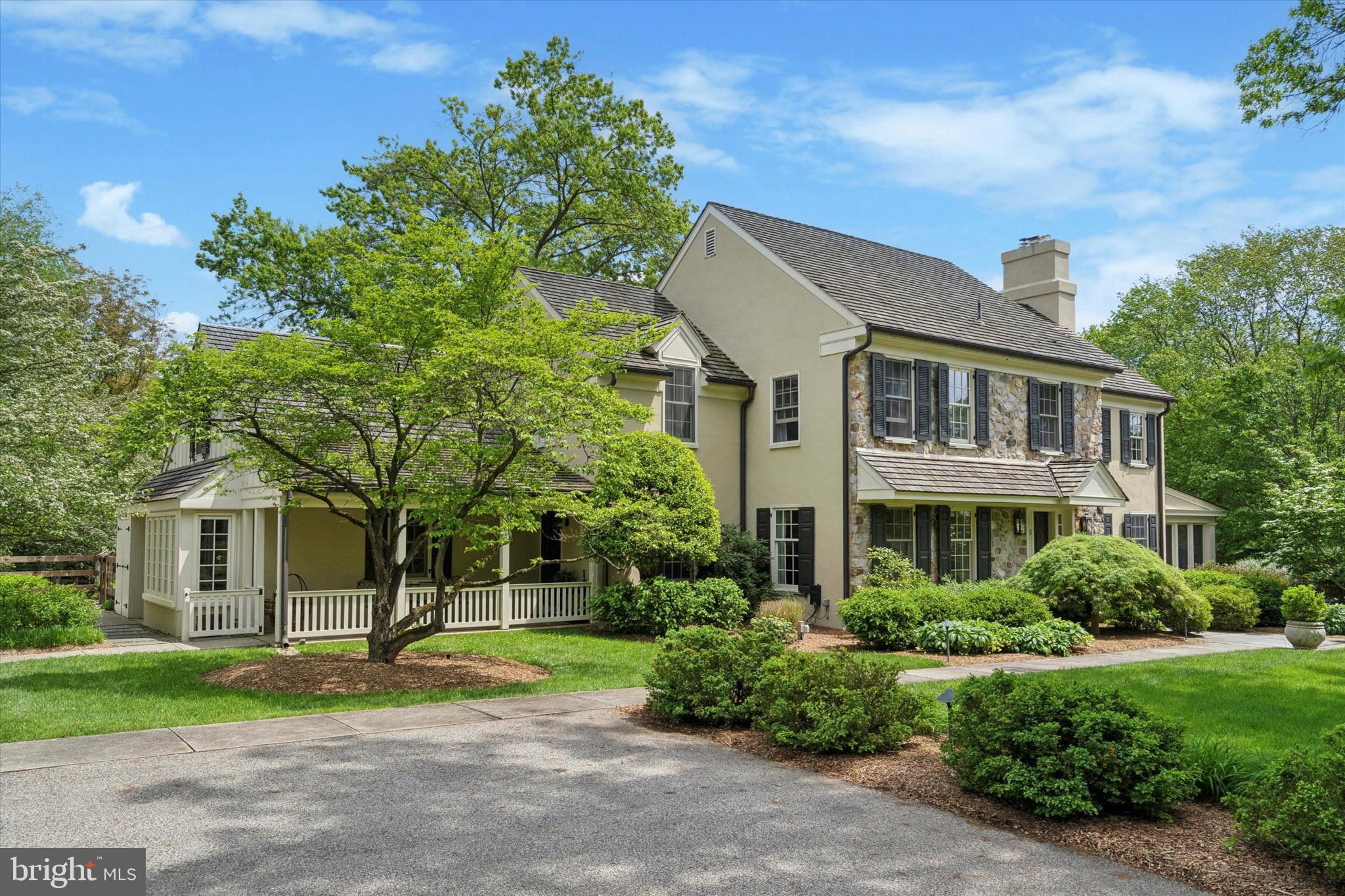 741 Hunt Ln