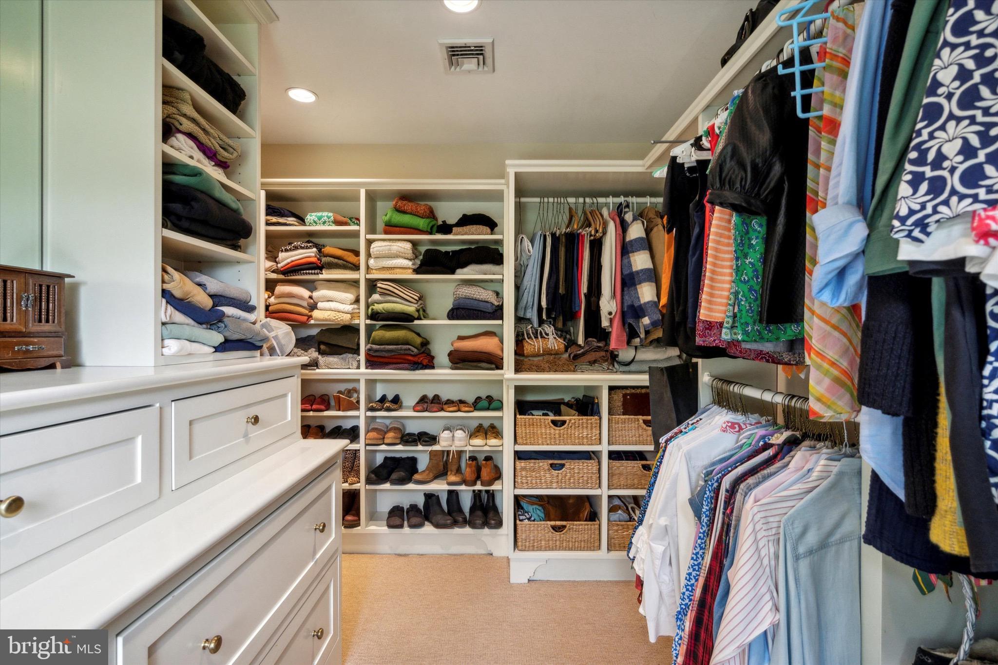 741 Hunt Ln