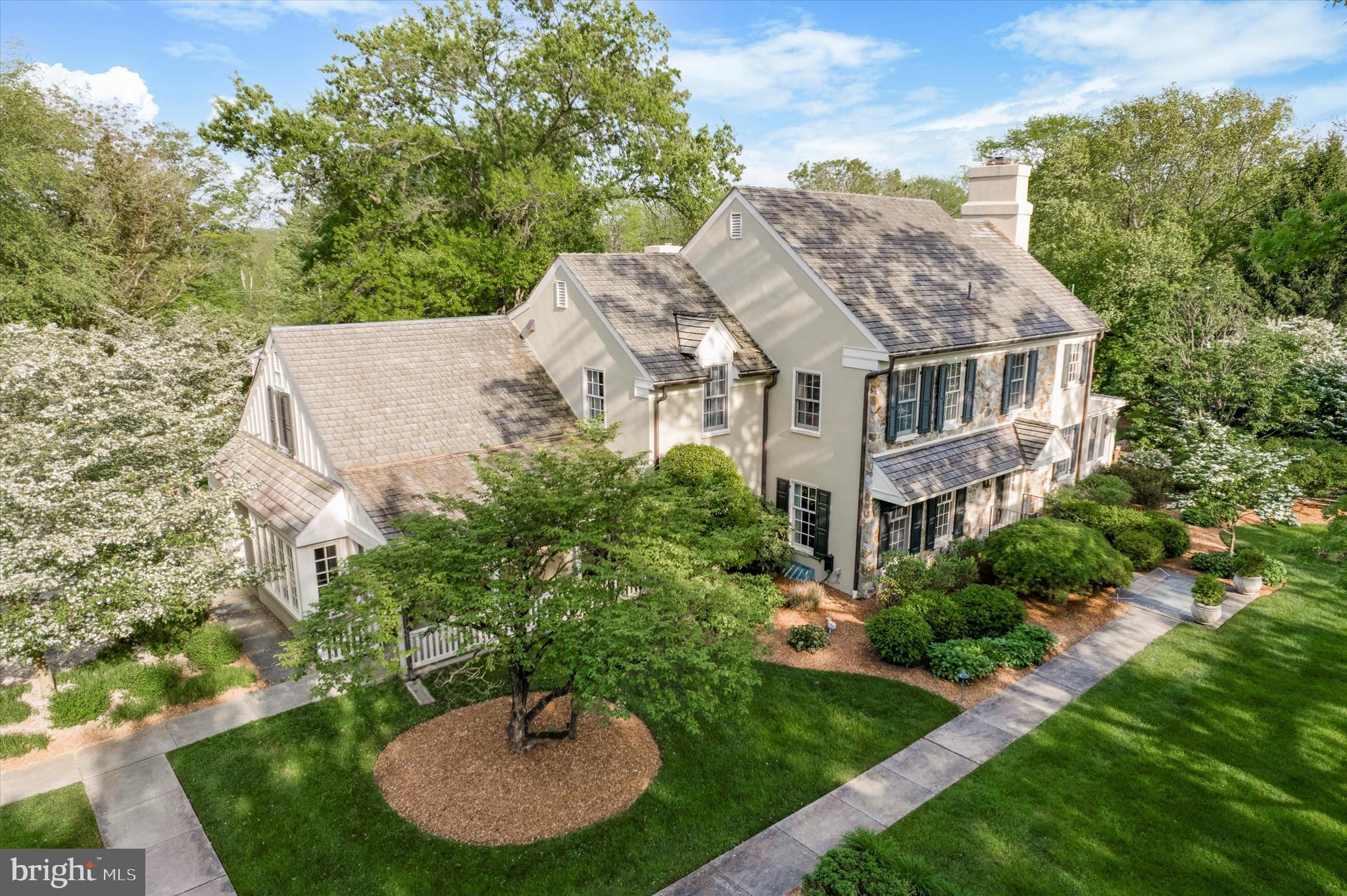 741 Hunt Ln
