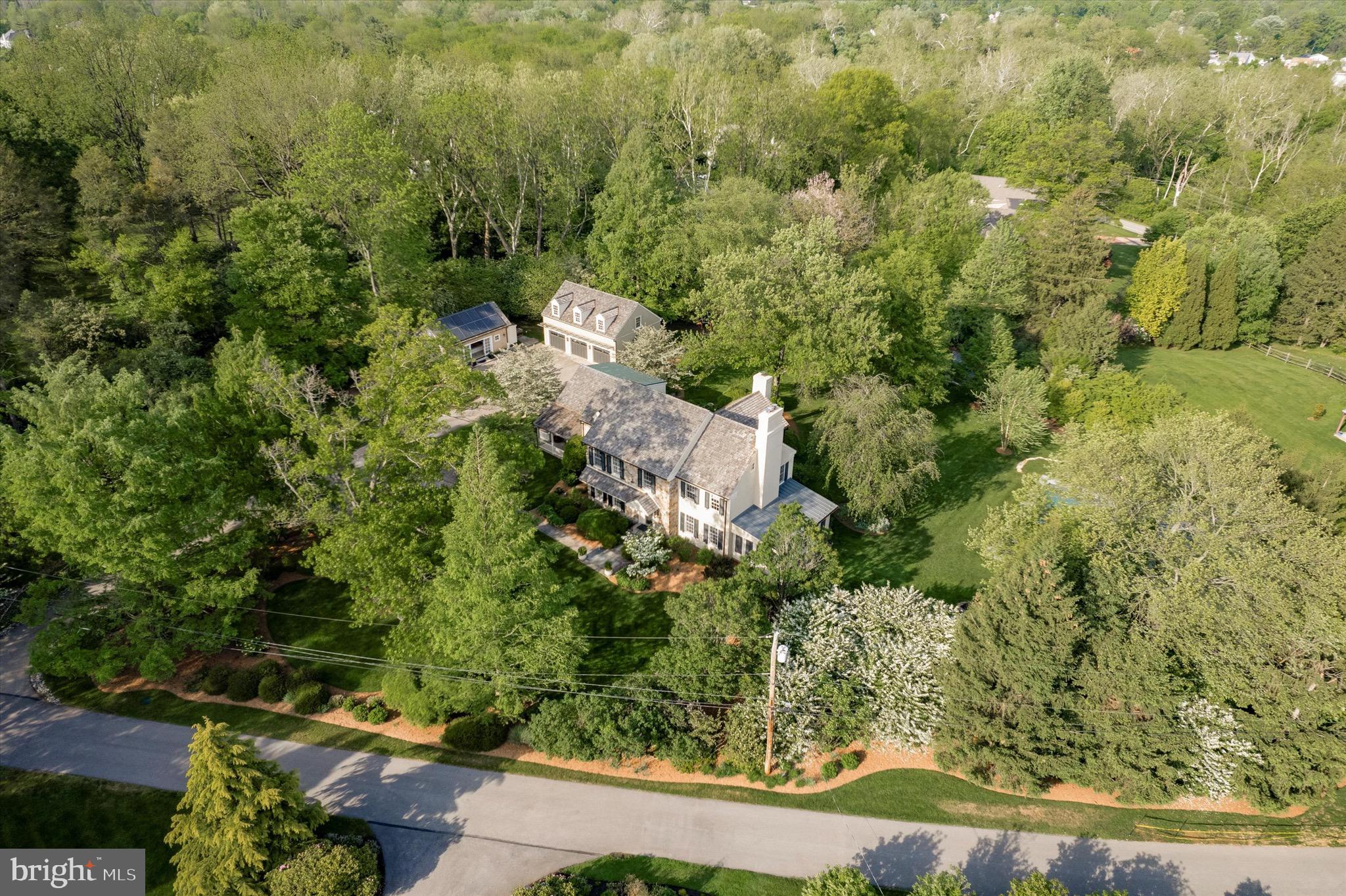 741 Hunt Ln