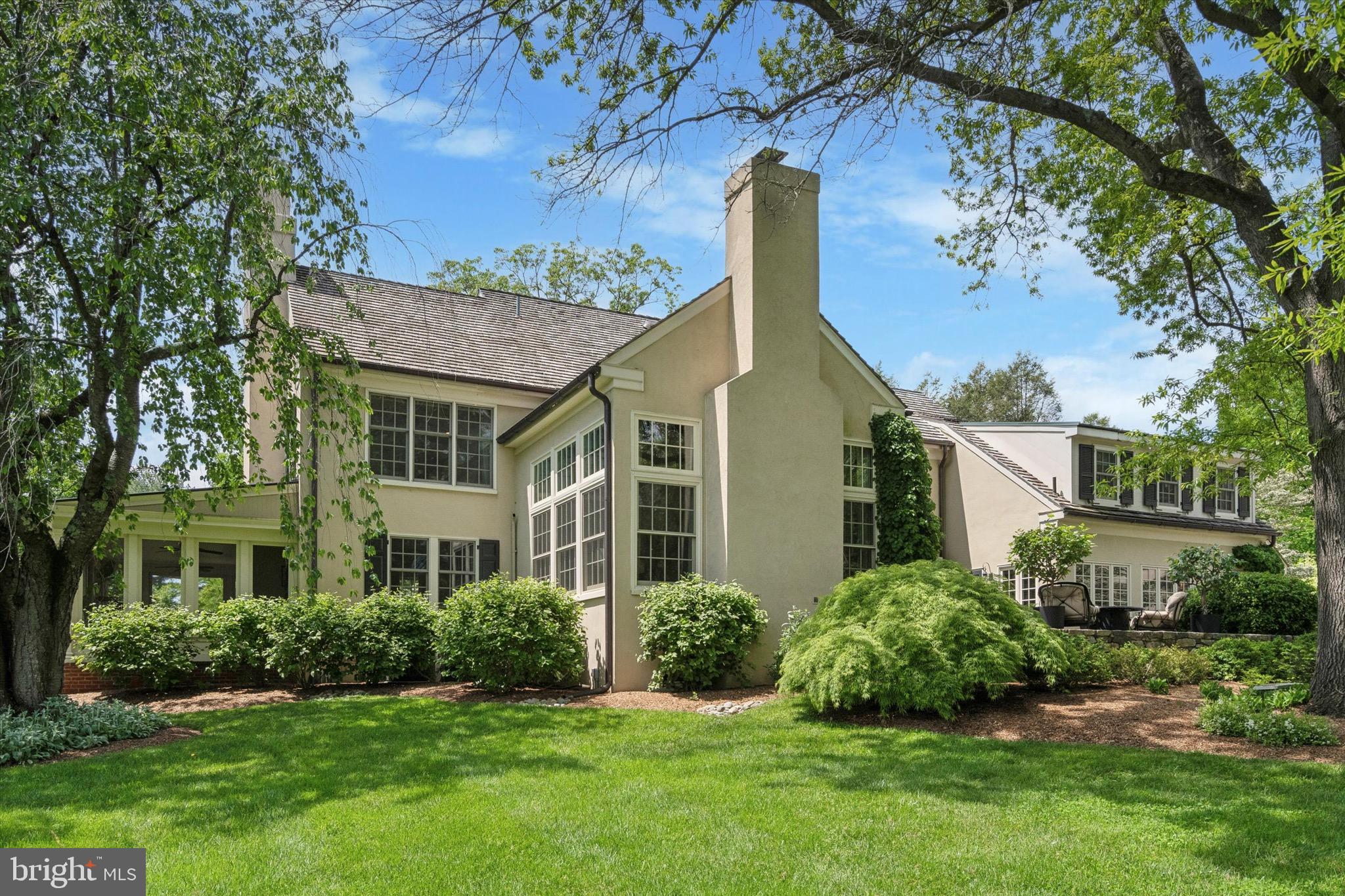 741 Hunt Ln