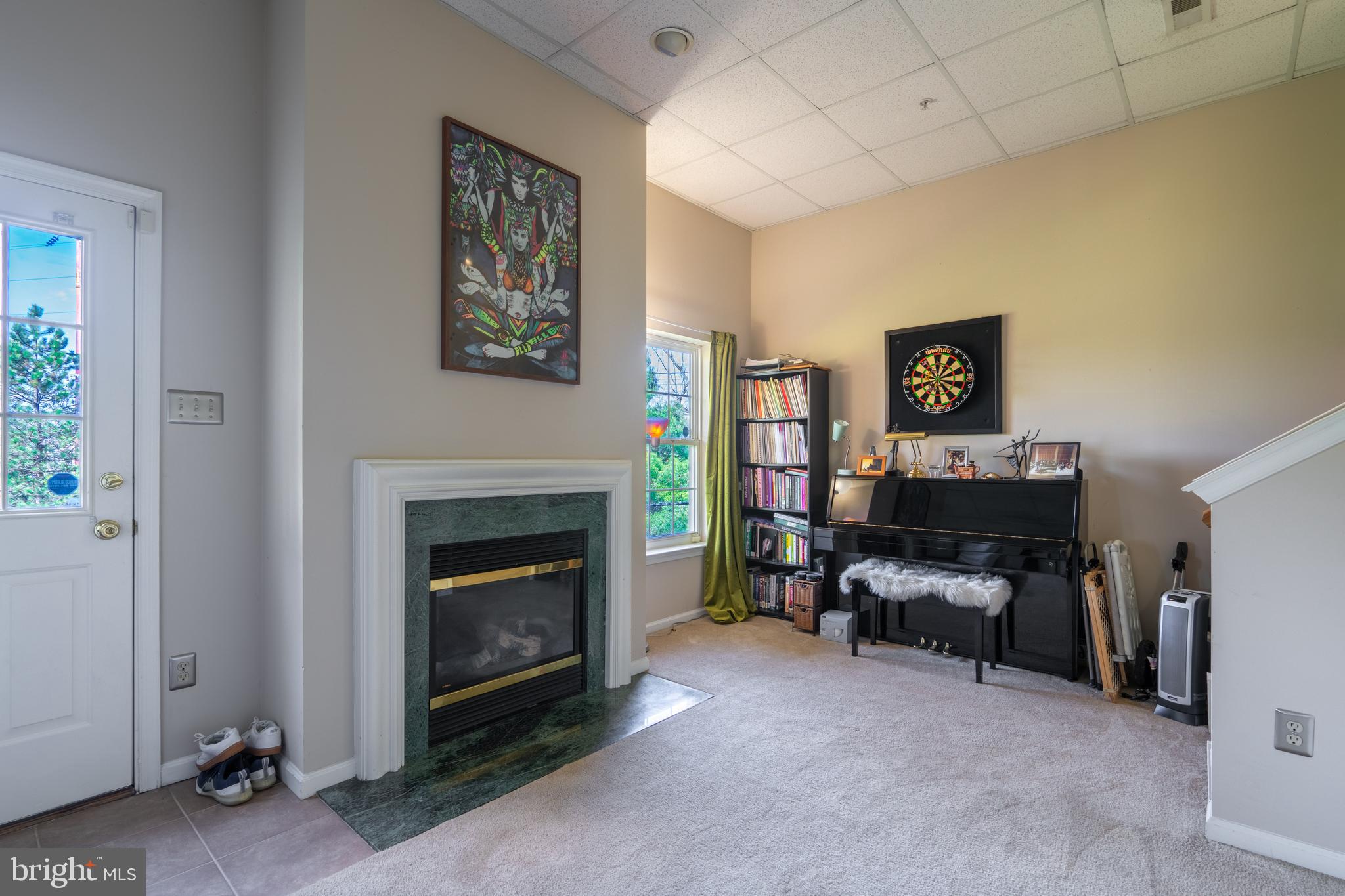 443 Fort Hill