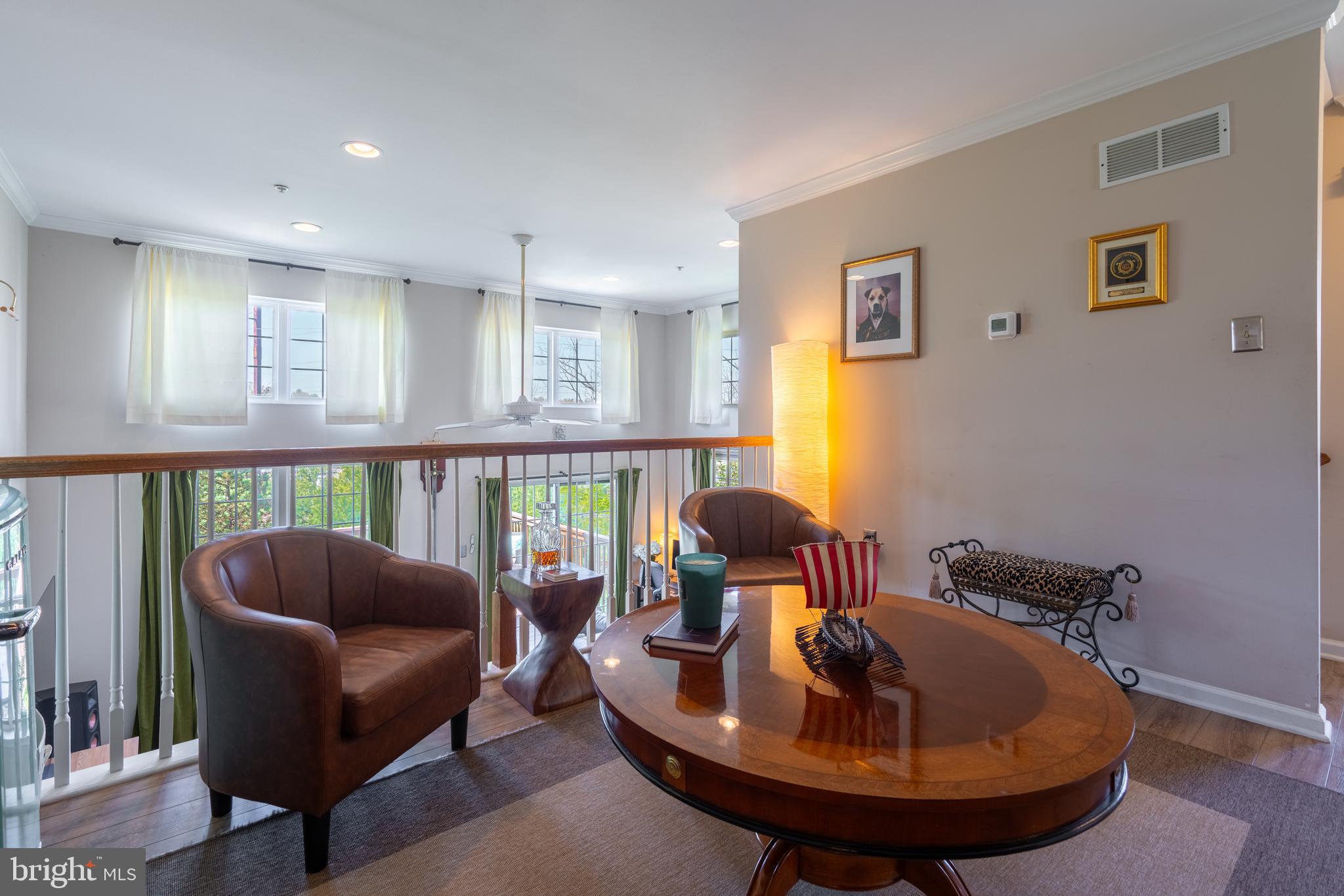 443 Fort Hill