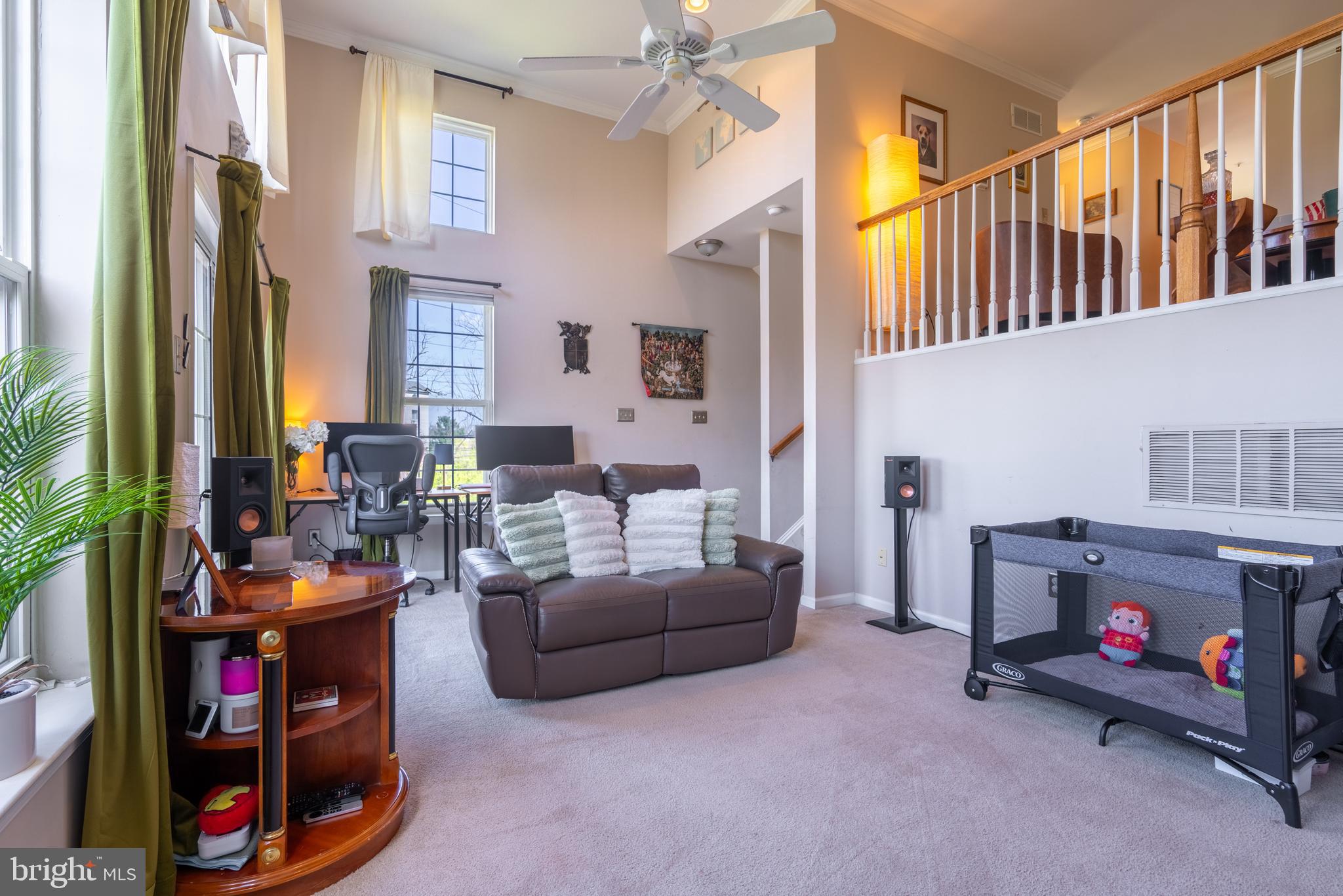443 Fort Hill