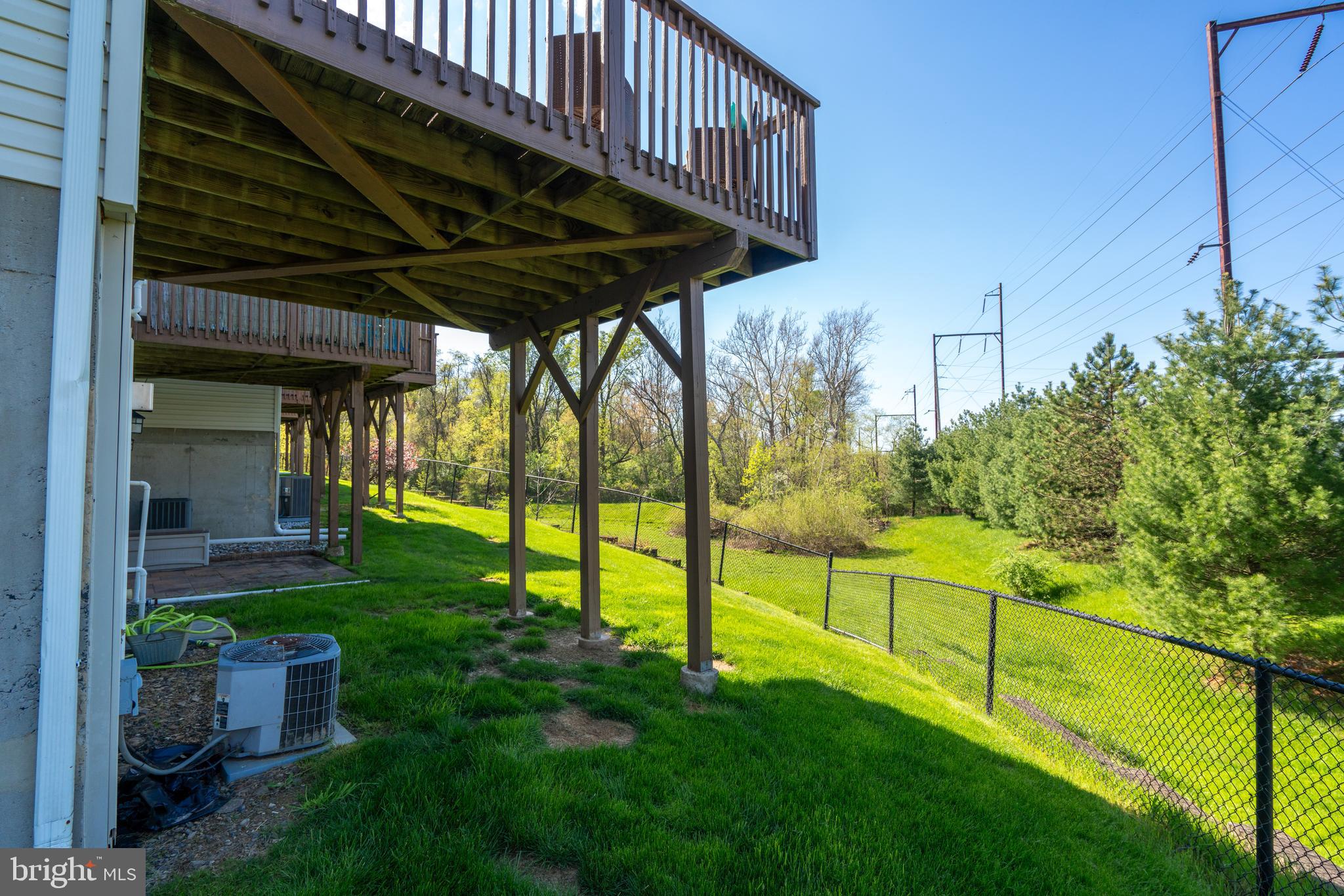 443 Fort Hill