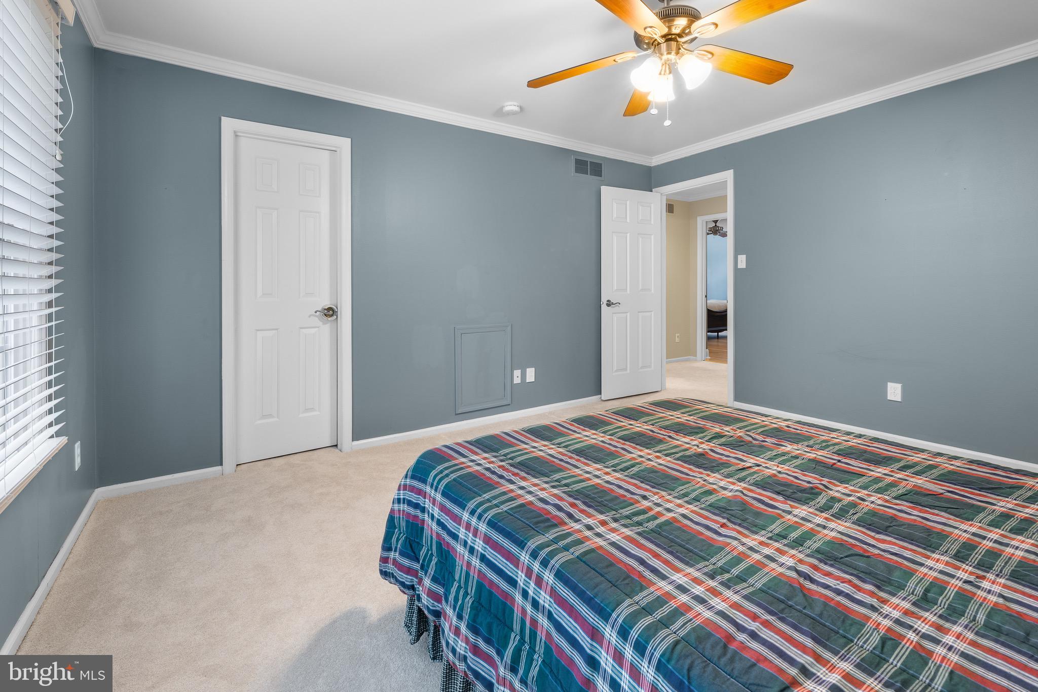206 Bridle Ln