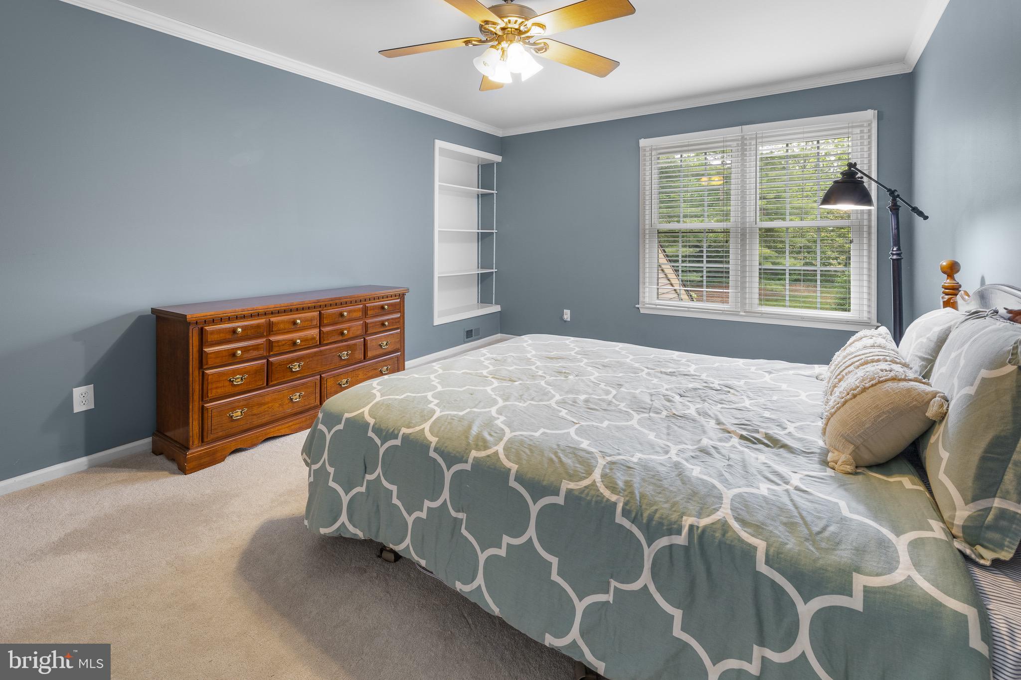 206 Bridle Ln
