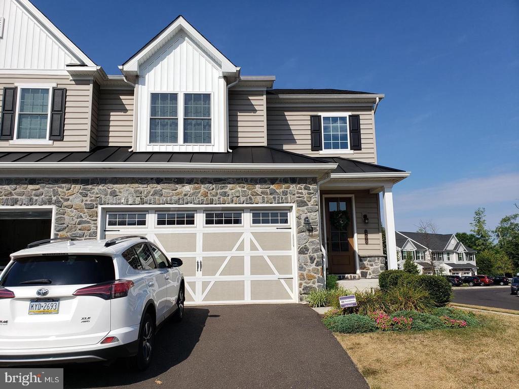 100 Caldwell Ct
