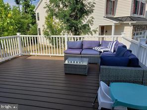 100 Caldwell Ct