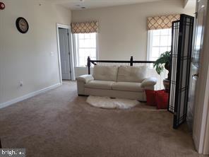 100 Caldwell Ct
