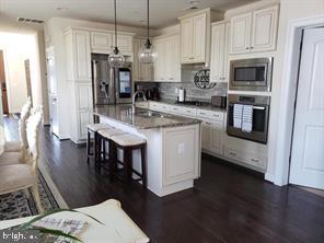 100 Caldwell Ct