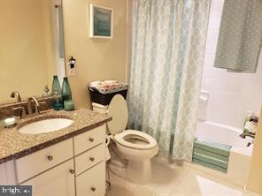 100 Caldwell Ct