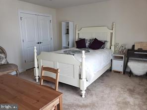 100 Caldwell Ct