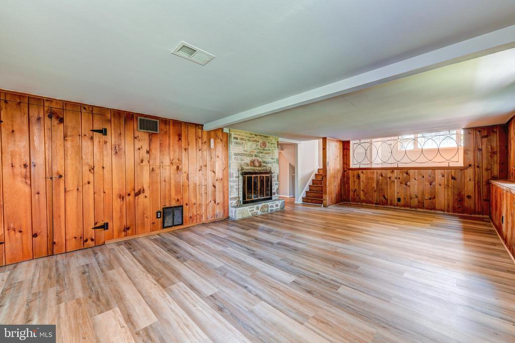 305 Preston Rd