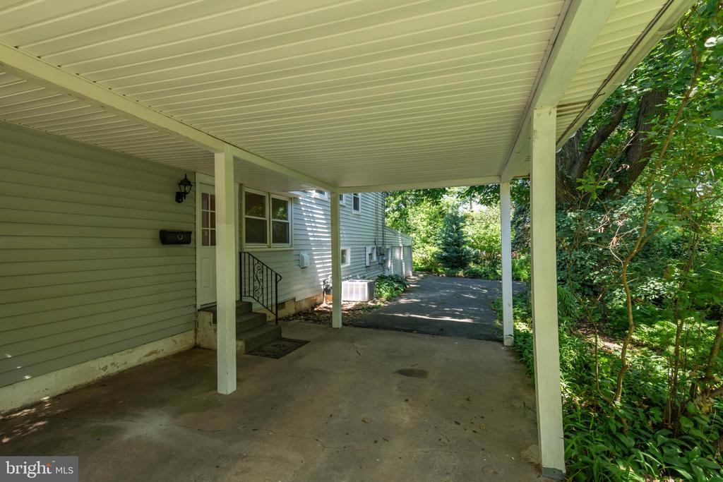 305 Preston Rd