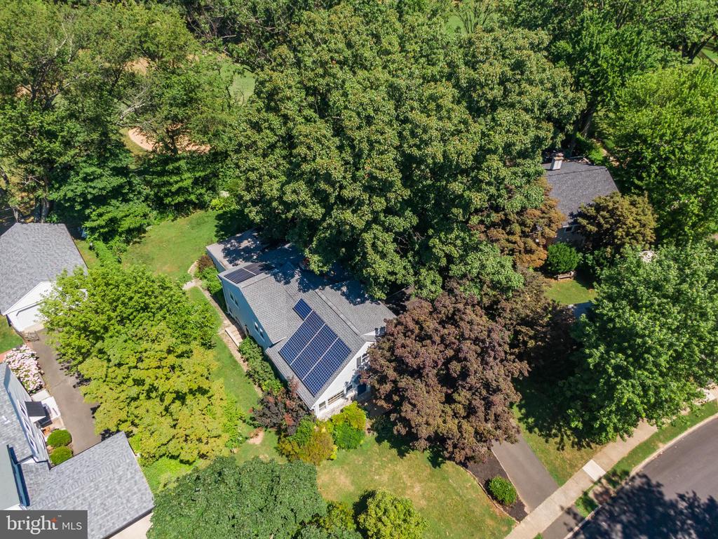 305 Preston Rd