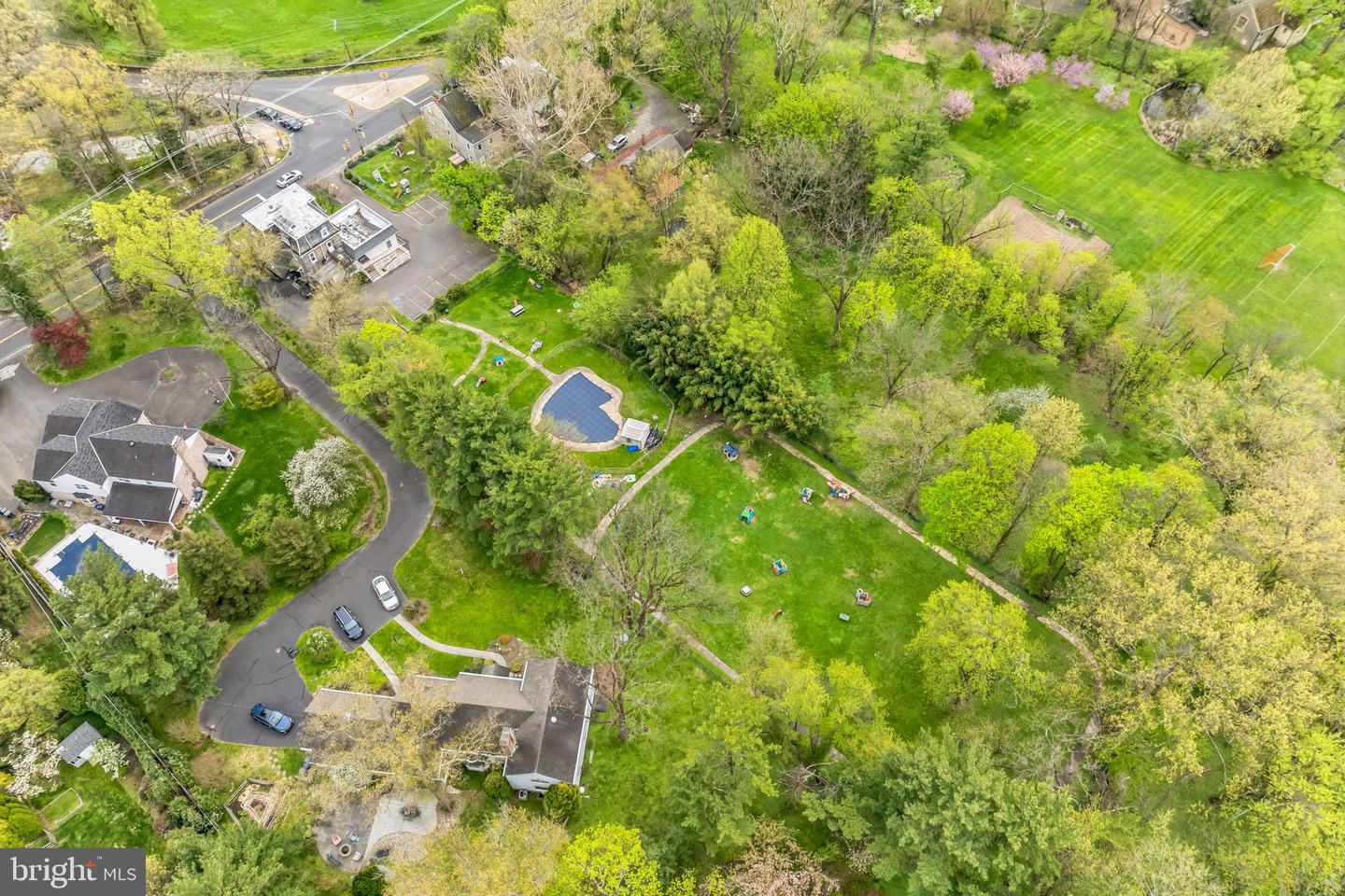 616 Meetinghouse Rd
