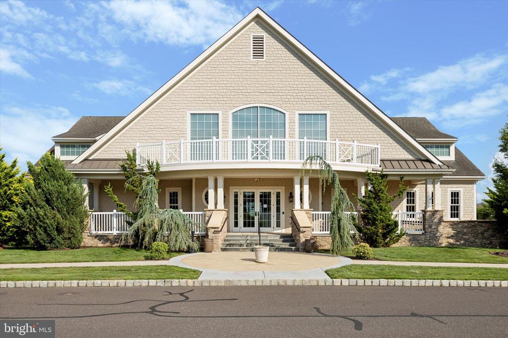 104 W Kennedy Rd #194