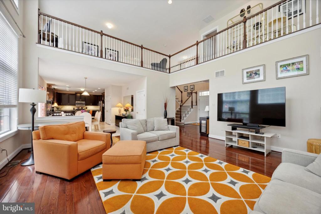 104 W Kennedy Rd #194