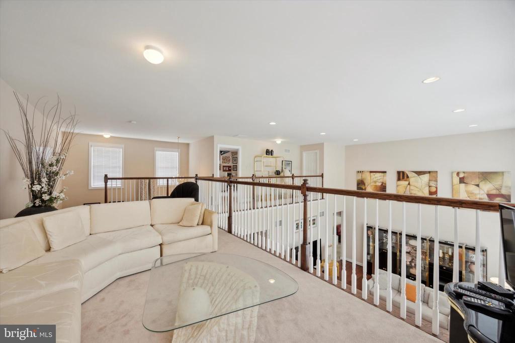 104 W Kennedy Rd #194