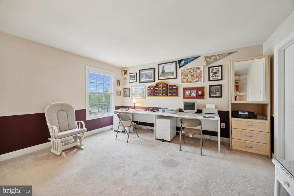 104 W Kennedy Rd #194