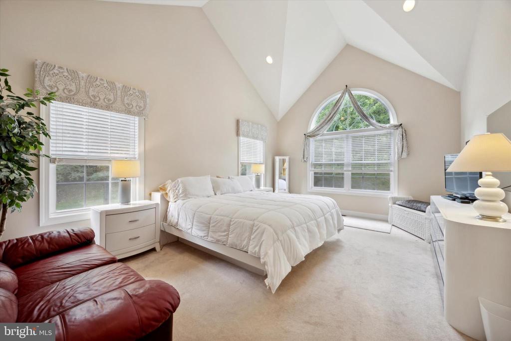 104 W Kennedy Rd #194