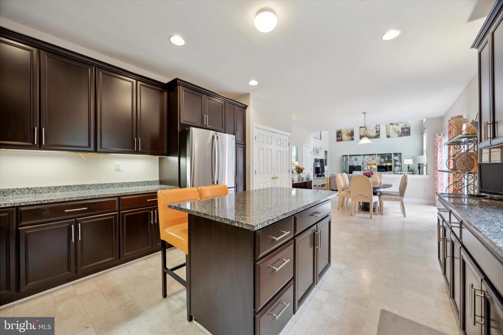 104 W Kennedy Rd #194