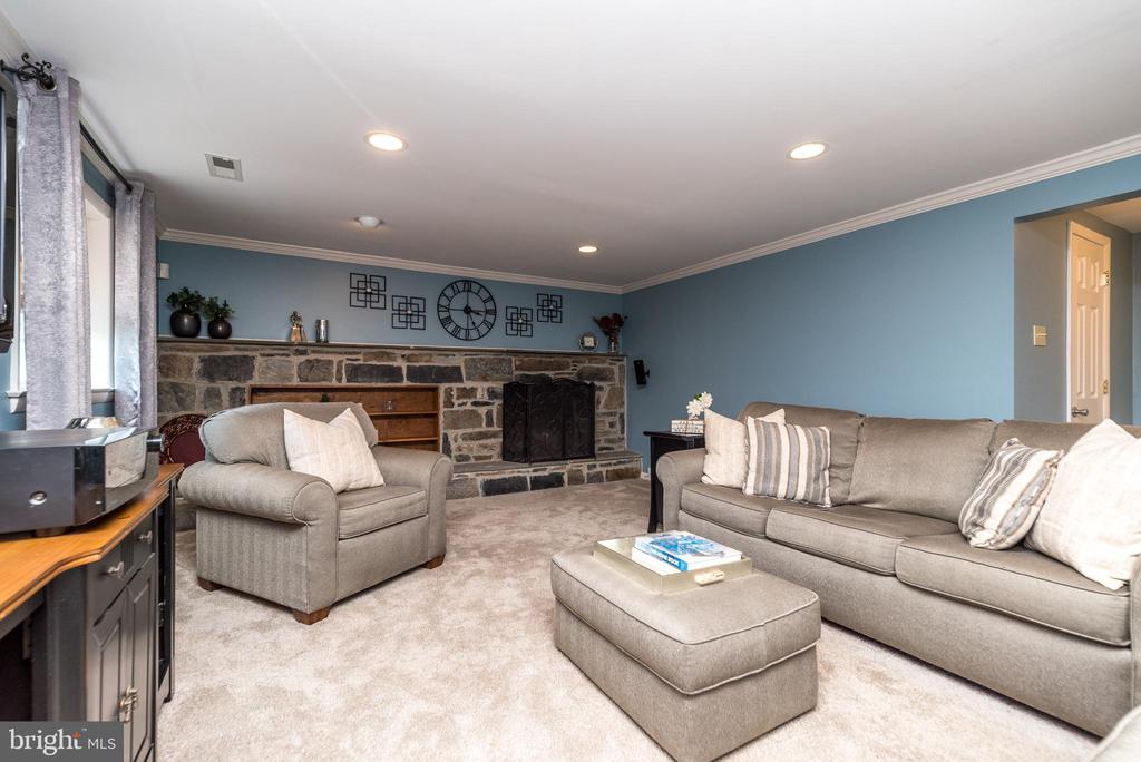 1649 Dublin Rd