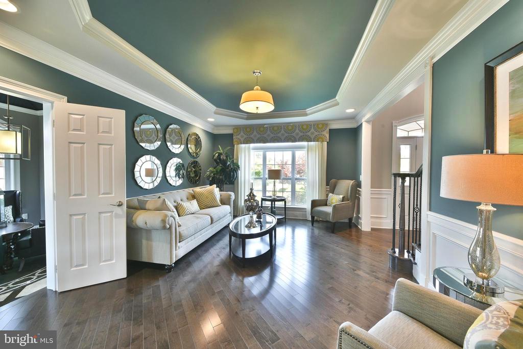 472 Barrington St