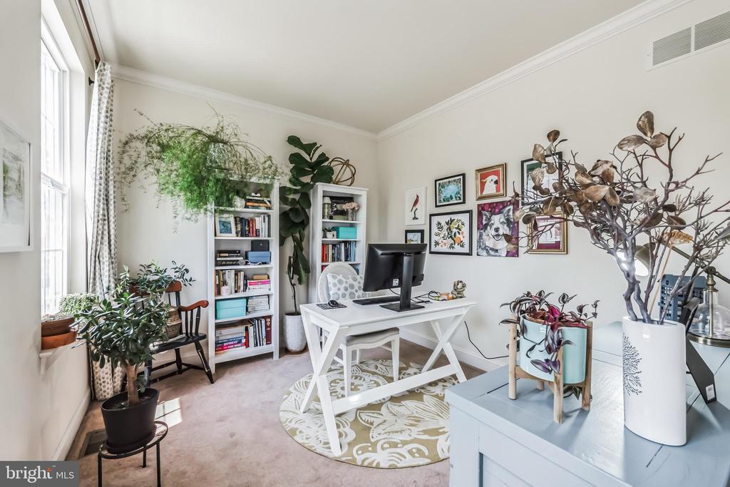 424 Stuart Ln