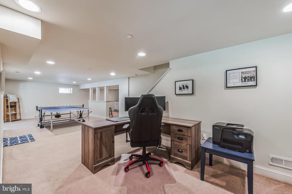424 Stuart Ln