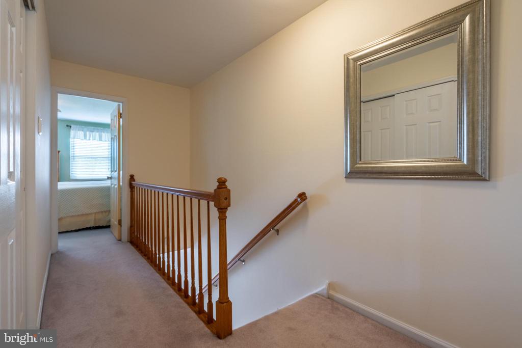 8 Bromley Dr