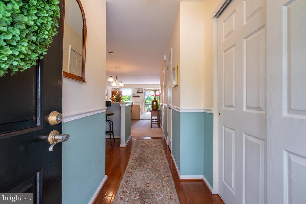8 Bromley Dr