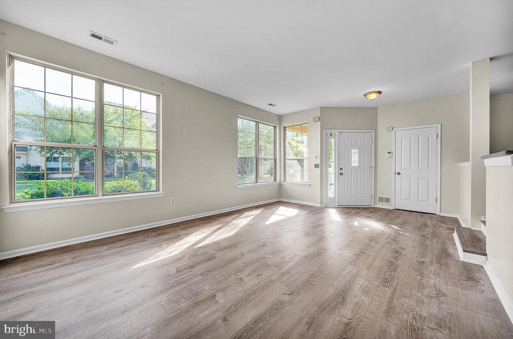 1302 Foxmeadow Dr #Condo 1302