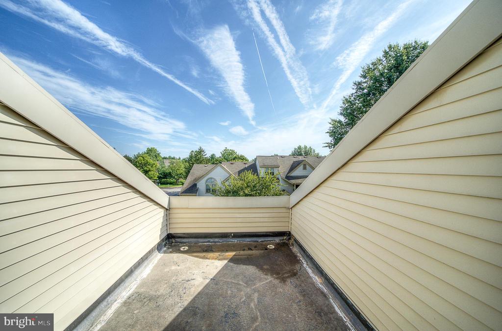 1302 Foxmeadow Dr #Condo 1302