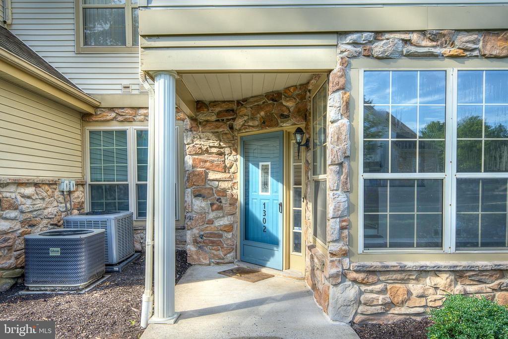 1302 Foxmeadow Dr #Condo 1302