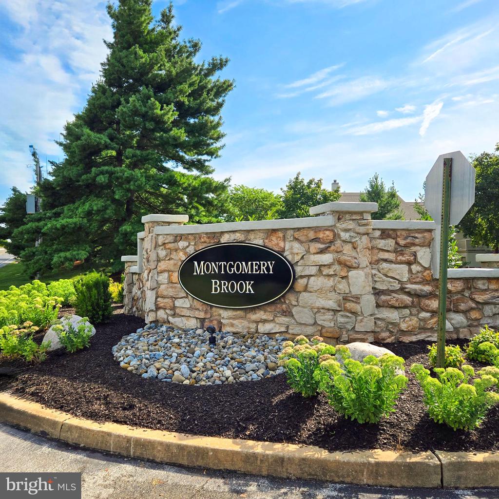 1302 Foxmeadow Dr #Condo 1302