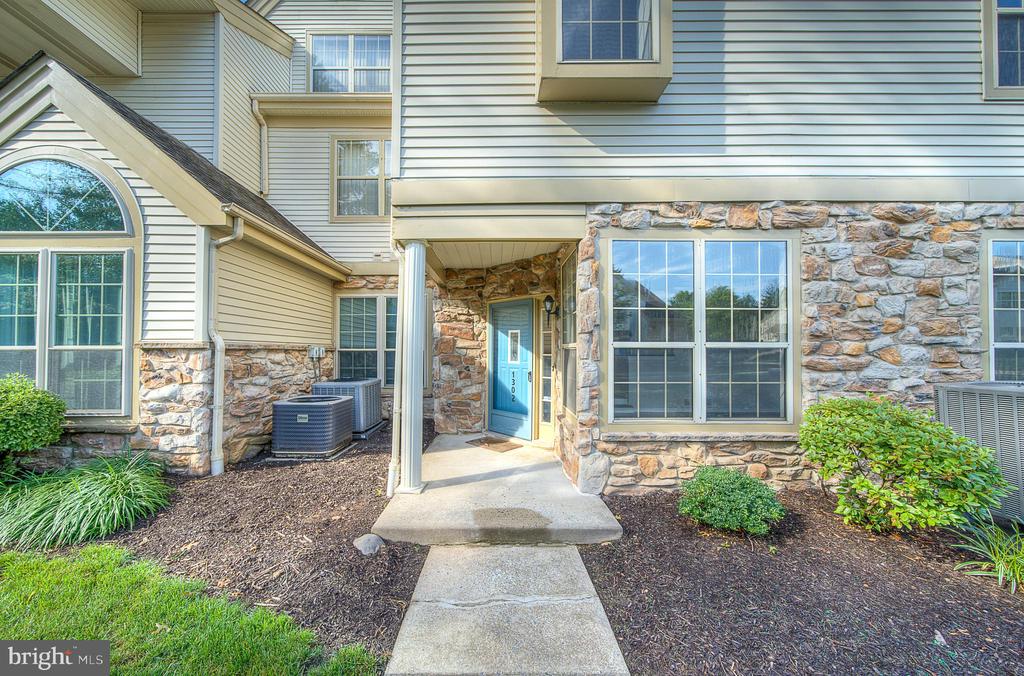 1302 Foxmeadow Dr #Condo 1302