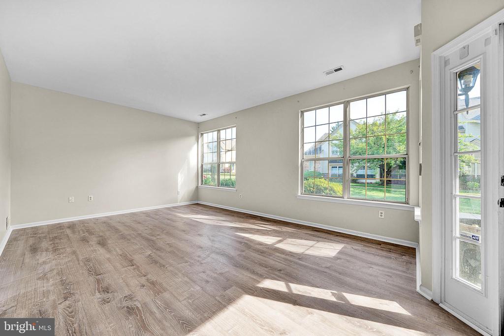 1302 Foxmeadow Dr #Condo 1302