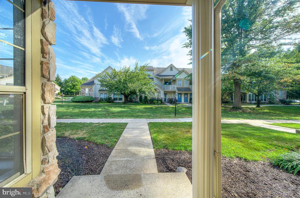 1302 Foxmeadow Dr #Condo 1302
