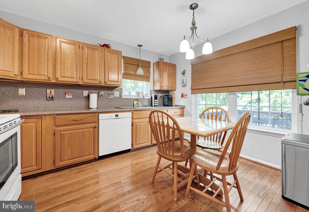 322 Country Club Dr