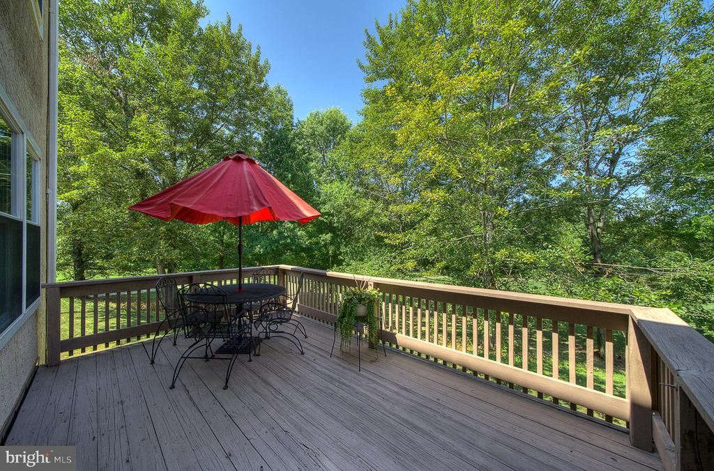 322 Country Club Dr