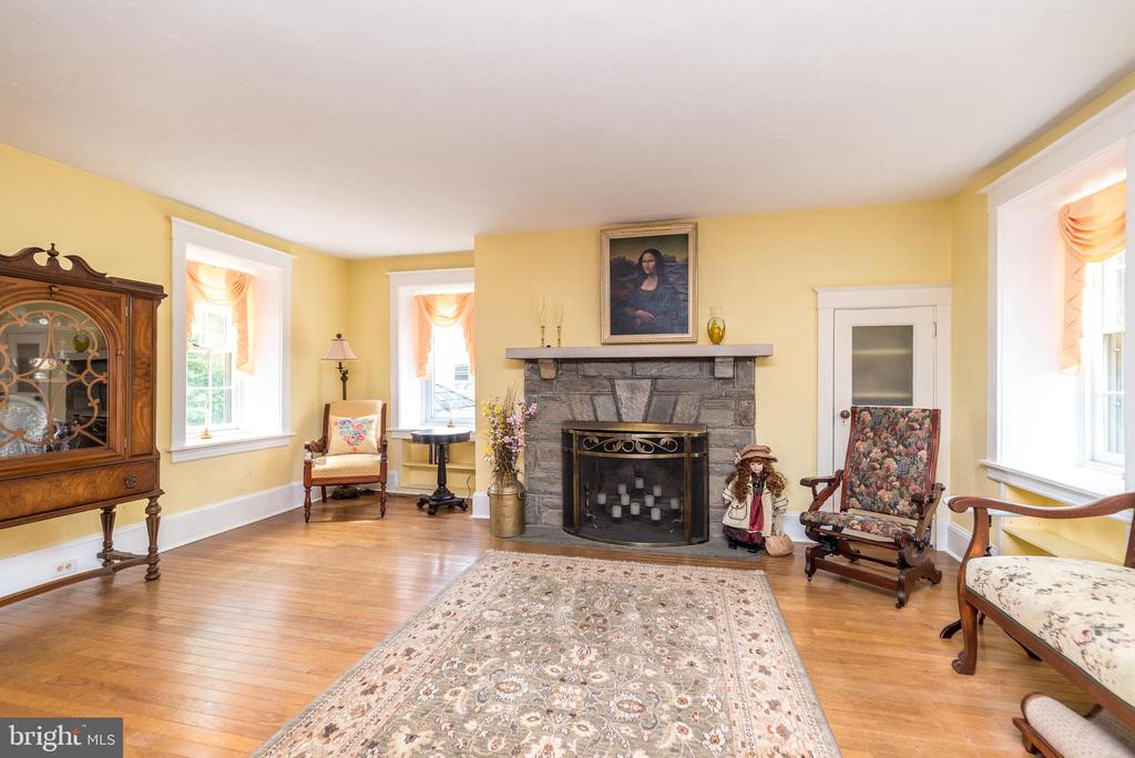 1395 Pinetown Rd