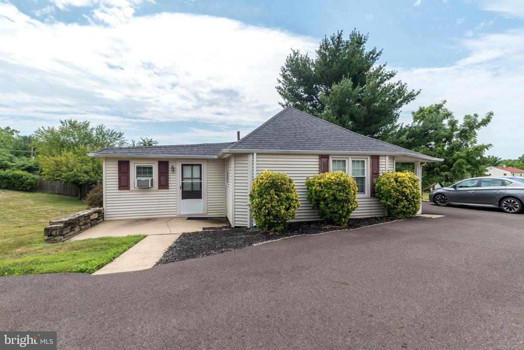 1395 Pinetown Rd