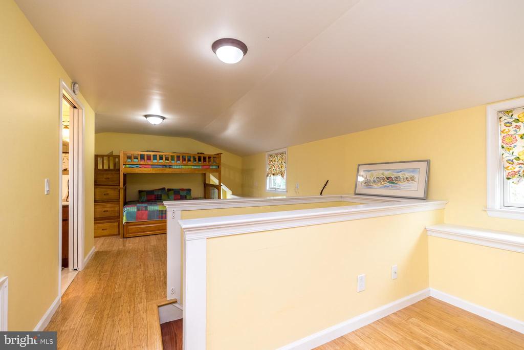1395 Pinetown Rd