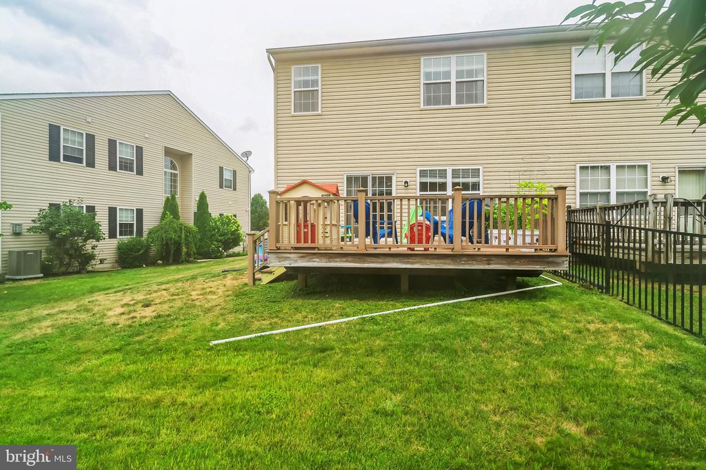 206 Clarkdale Ln