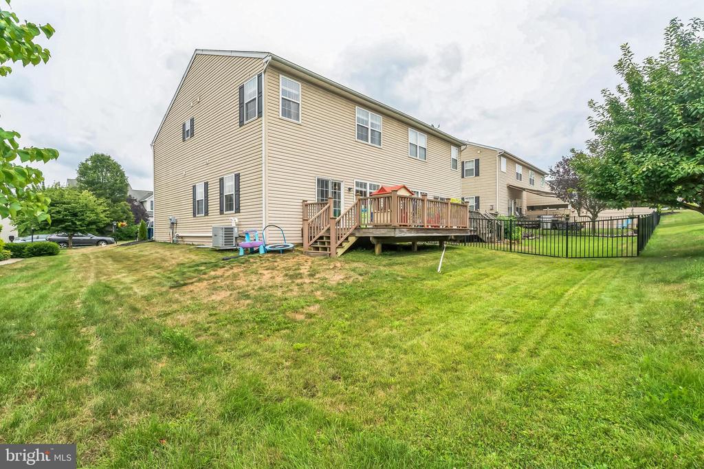 206 Clarkdale Ln
