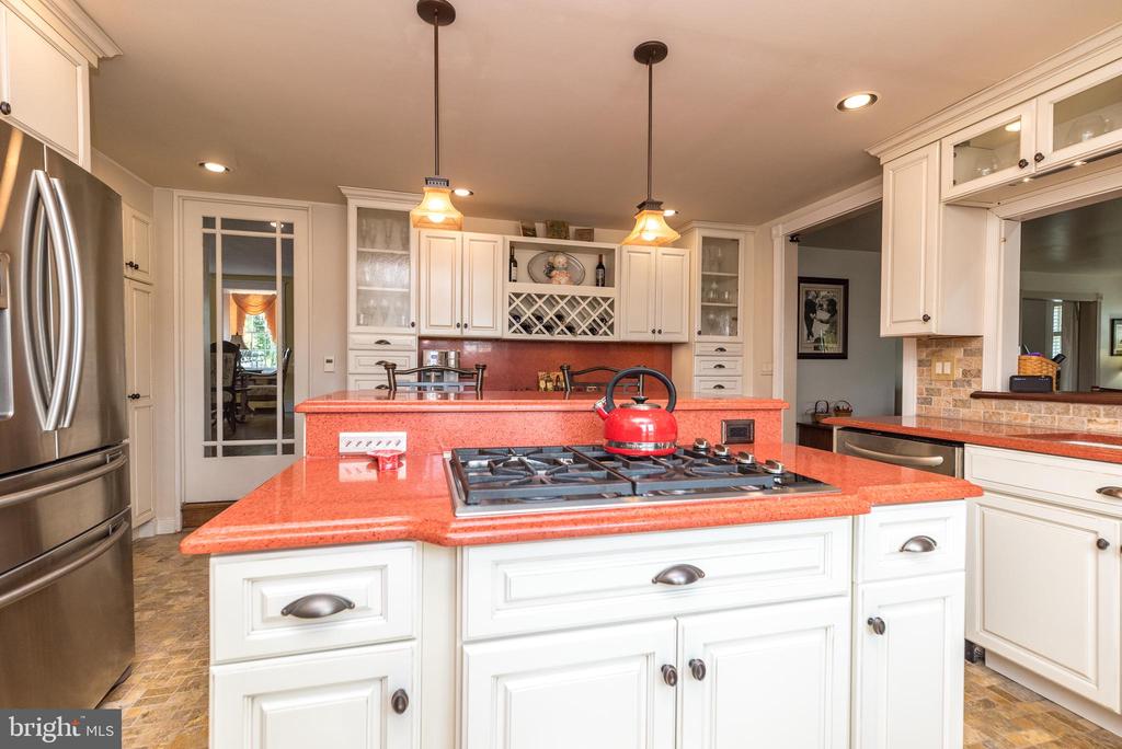 1395 Pinetown Rd